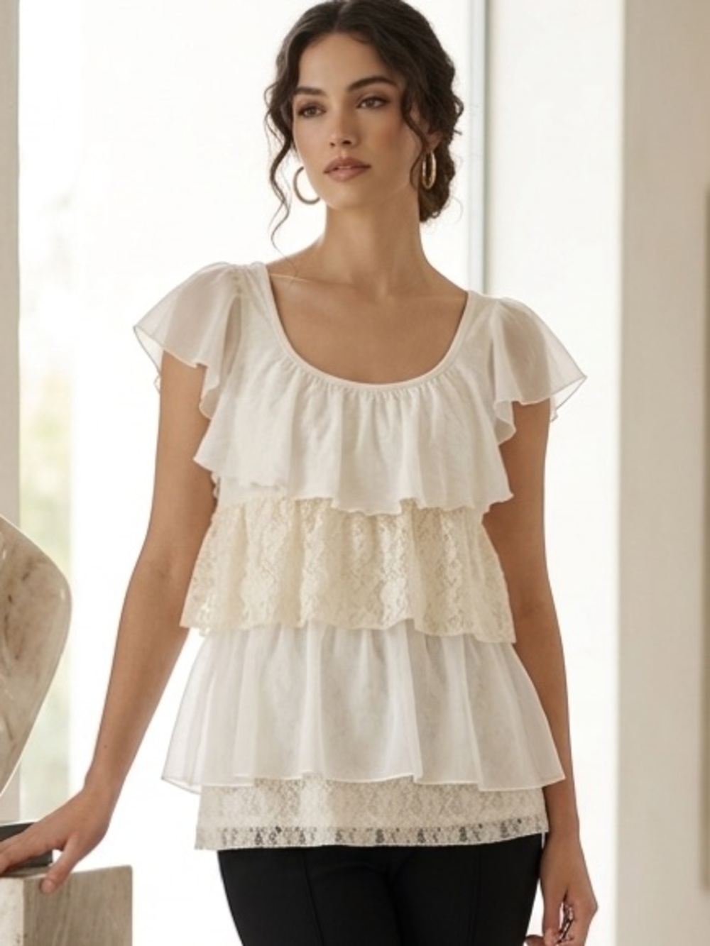 Full Tilt White Ruffle Lace Tiered Blouse Flutter Sleeve Medium